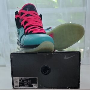 LEBRON 8 QS South Beach